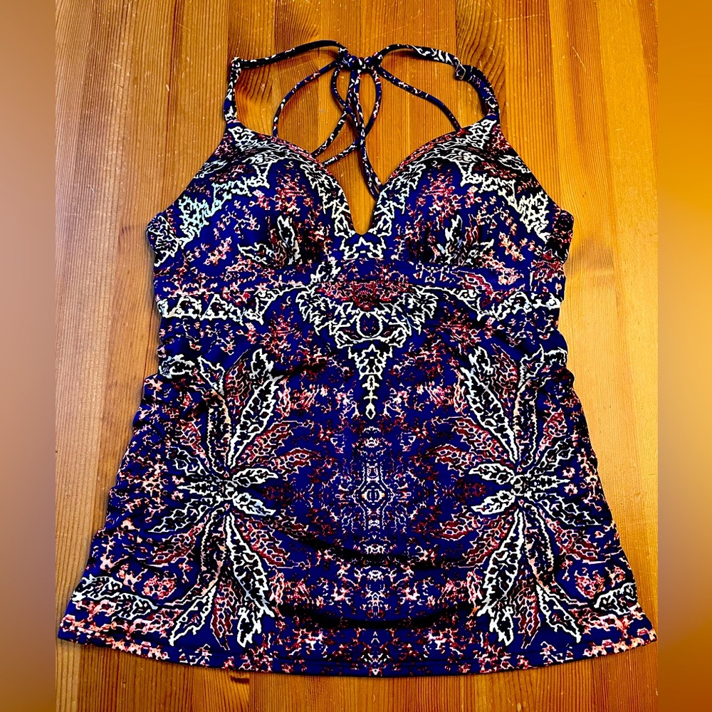 Athleta Tankini Top, Medium, Like New